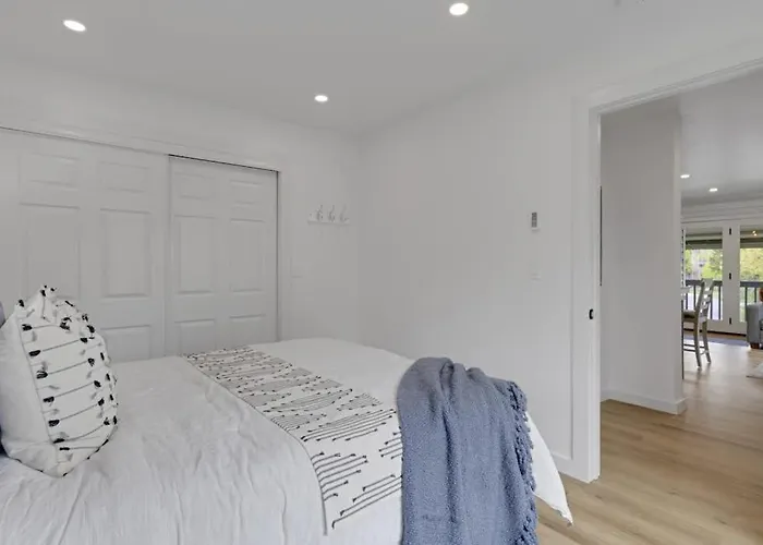 Spruces 11 Apartment *